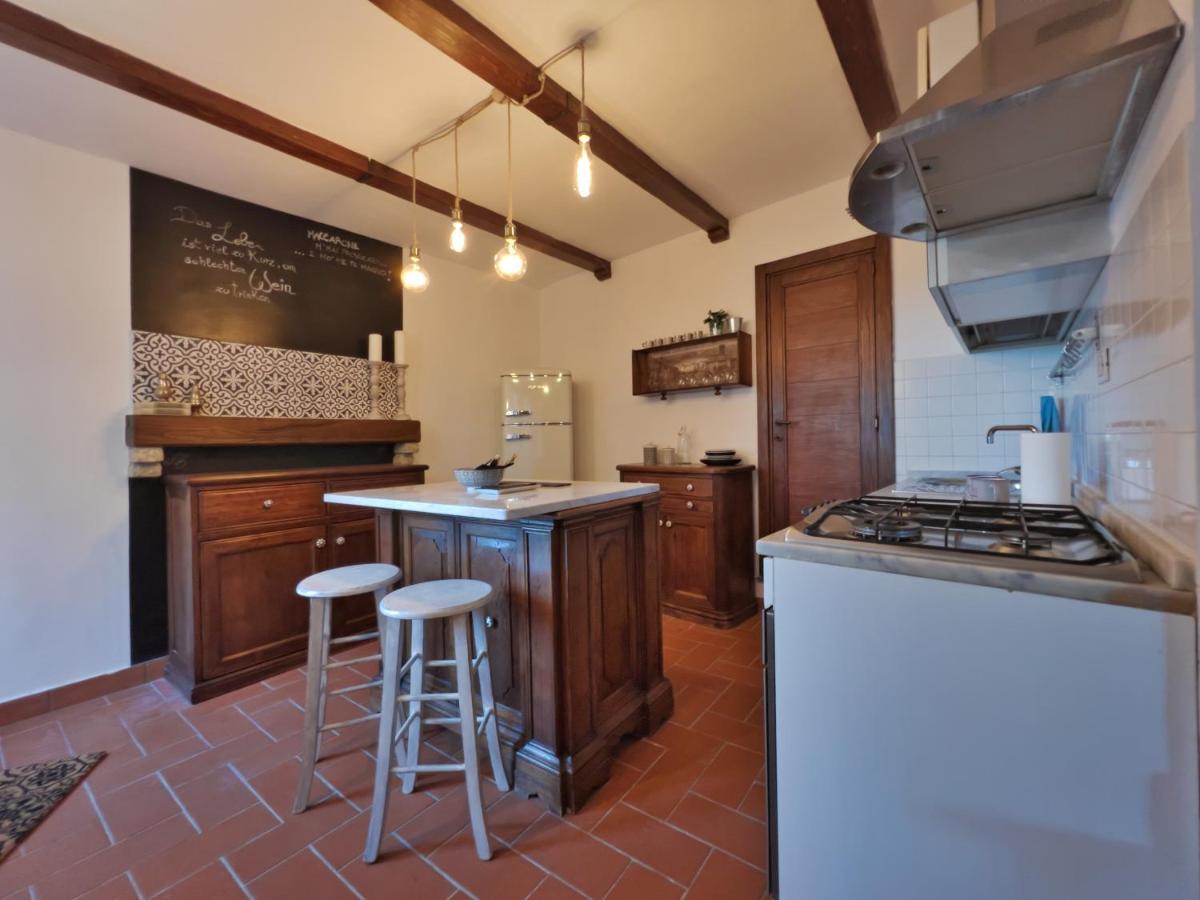 Appartamento Le Scalette Nemi Bagian luar foto